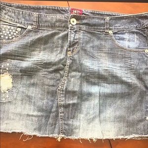 Torrid denim skirt